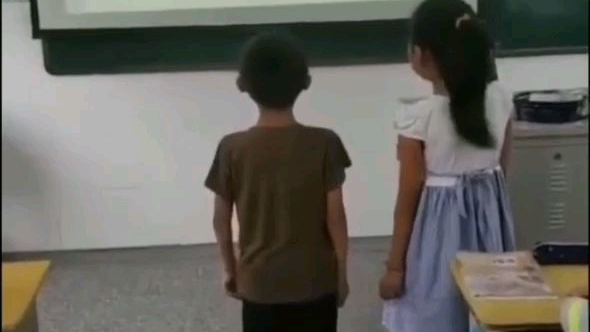 有 感 情 的 朗 读